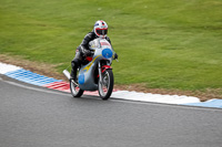 Vintage-motorcycle-club;eventdigitalimages;mallory-park;mallory-park-trackday-photographs;no-limits-trackdays;peter-wileman-photography;trackday-digital-images;trackday-photos;vmcc-festival-1000-bikes-photographs